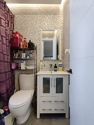 Rented by Signature Property Realty | media 21