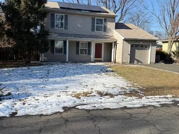 27 Whelan St, Edison, NJ 08837