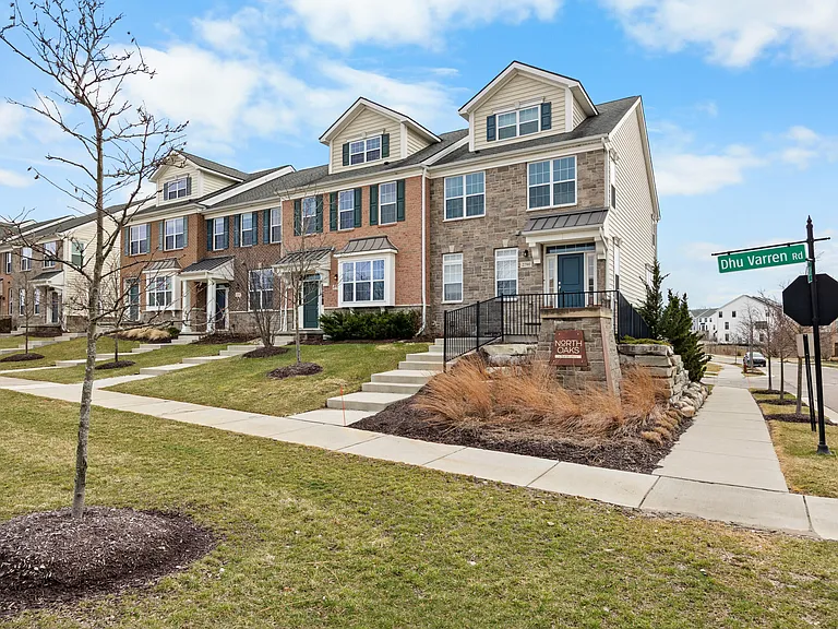 2794 Ashcombe Dr — Photo 43
