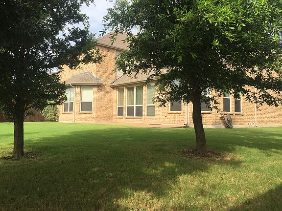 5th image of 164 Crown Colony Dr