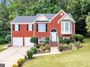 476 Victorian Cir, Dallas, GA 30157