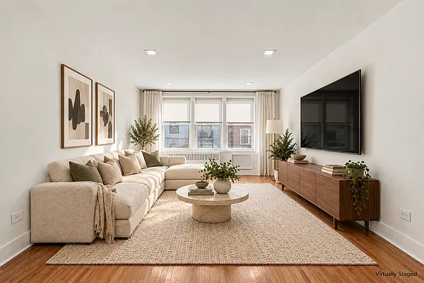 Living room, photo 1