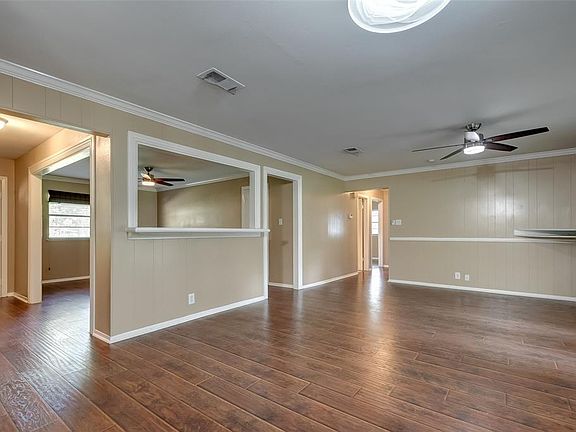 5th image of 1703 Half Moon Dr