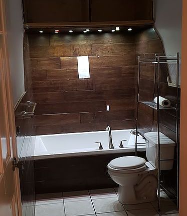 4th image of 11550 Village Ln