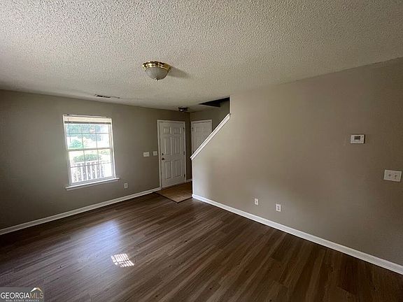 2nd image of 3385 Sable Chase Ln