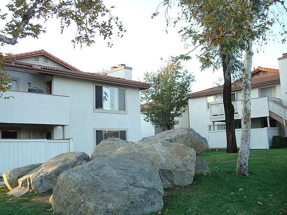 4th image of 9808 Shirley Gardens Dr Unit 4