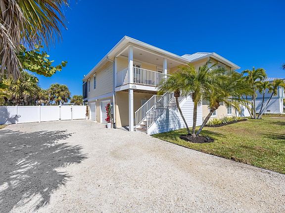 4th image of 425 Lake Murex Cir