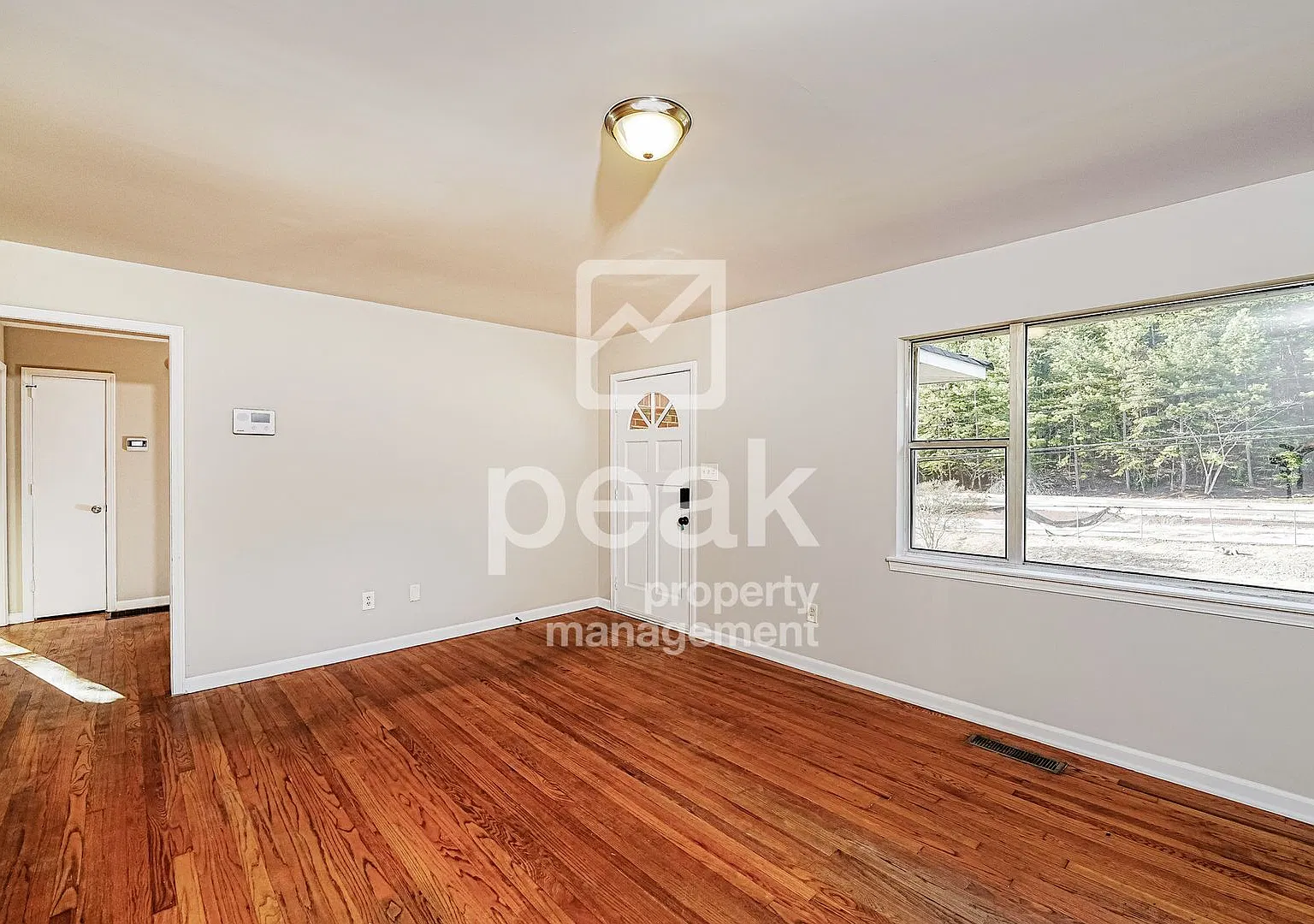 $1450! 3Bed/2Bath home in Center Point, AL! Ready now! — Photo 2