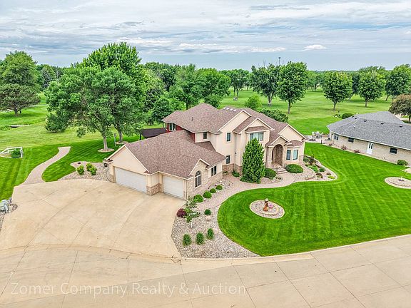 3rd image of 805 Heritage Dr