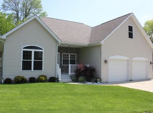 11660 Oakwood Rd, Conneaut Lake, PA 16316