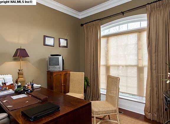 5th image of 227 Steel Horse Dr