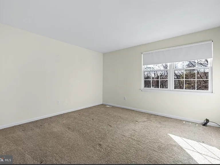 21 Sandstone Ct — Photo 9