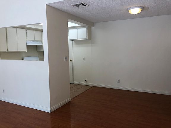 4th image of 5561 Sultana Ave APT 3E
