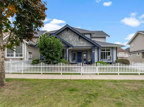 7116 195a St, Surrey, BC V4N 5Z5