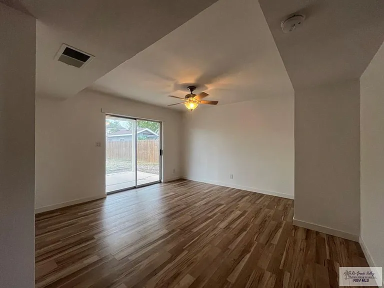 4883 Camino Verde Dr — Photo 17