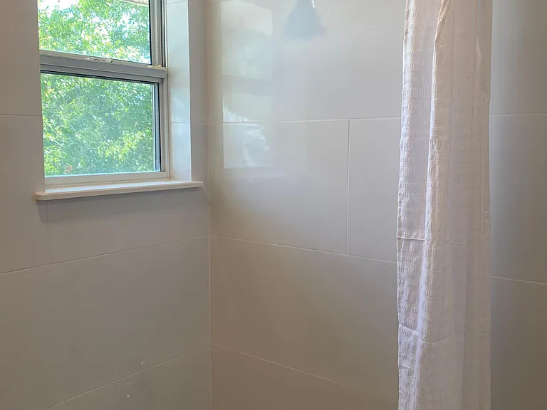 2429 Burlington Ln #B — Photo 6