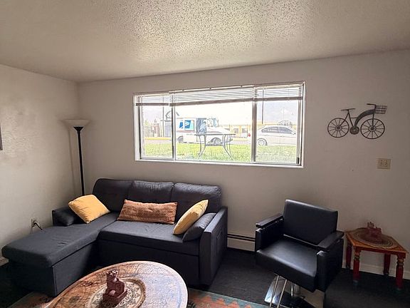 3rd image of 421 E 15th St #4