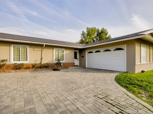 12518 Tibbetts St, Sylmar, CA 91342