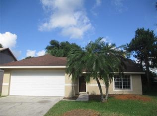 1528 High Knoll Dr, Brandon, FL 33511
