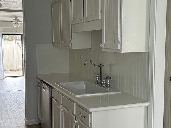 4th image of 1012 Possum Trot Rd APT C22