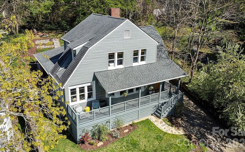 1st image of 22 Kenilwood Pl