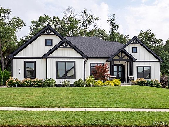 2nd image of 512 Hawthorne Ridge Ct