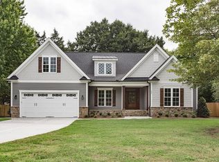 104 Windel Dr, Raleigh, NC 27609