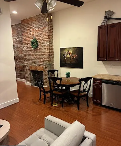 1206 Walnut St #1 — Photo 2