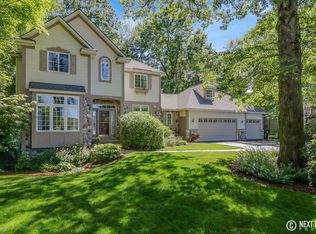 14762 Creek Edge Dr, Holland, MI 49424