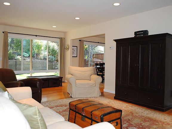2nd image of 5 Ethel Ln