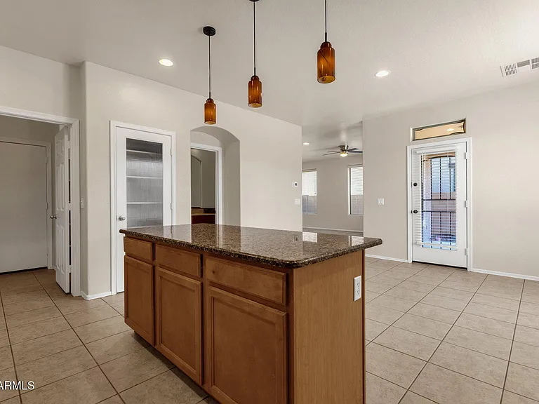 3074 S Southwind Dr — Photo 13