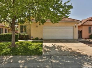 91 Aruba Cir, Sacramento, CA 95823
