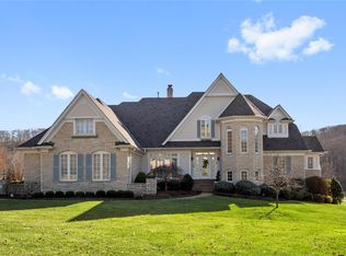 410 Heathermoor Ct, Saint Albans, MO 63073