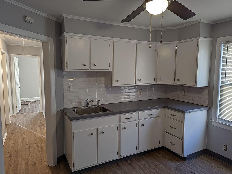 1st image of 76 N Pond St Floor 1