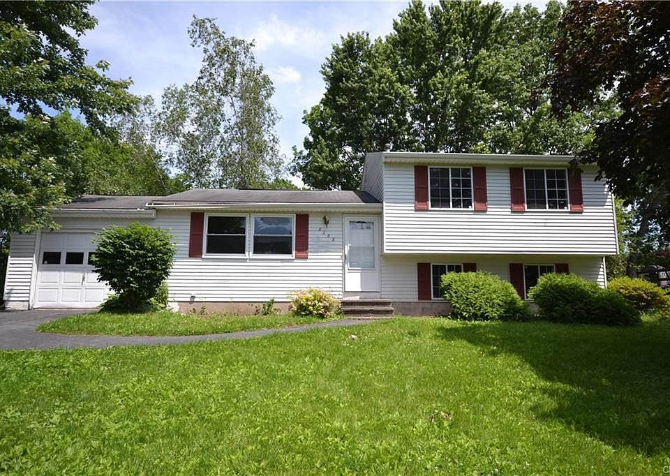 1st image of 8288 Larkspur Dr
