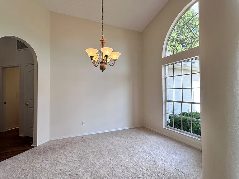 7468 Aprelle Dr — Photo 6