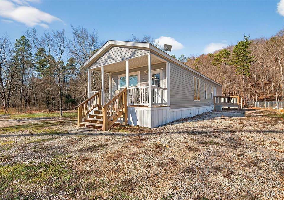 1st image of 347 Bristol Cemetery Rd