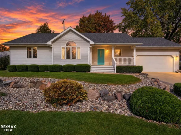 4107 Jennie Ln, Swartz Creek, MI 48473