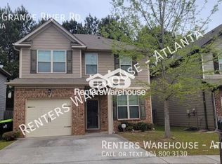 5788 Grande River Rd, College Park, GA 30349