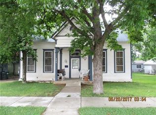 904 Ash St, Georgetown, TX 78626