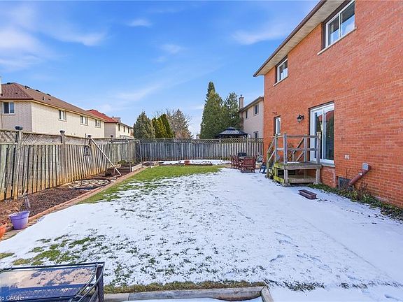 4th image of 137 Valera Dr