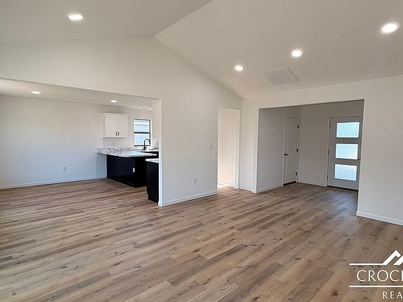 5th image of 1331 Marboeuf Blvd