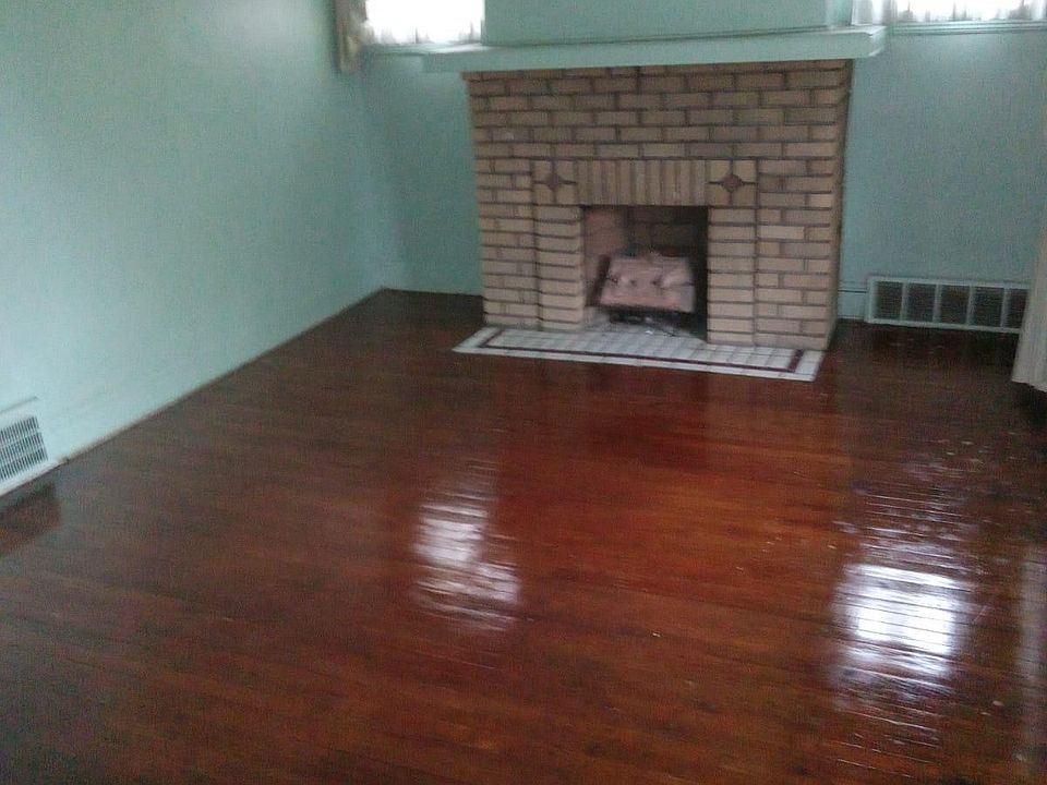 1st image of 14509 Kingsford Ave #1