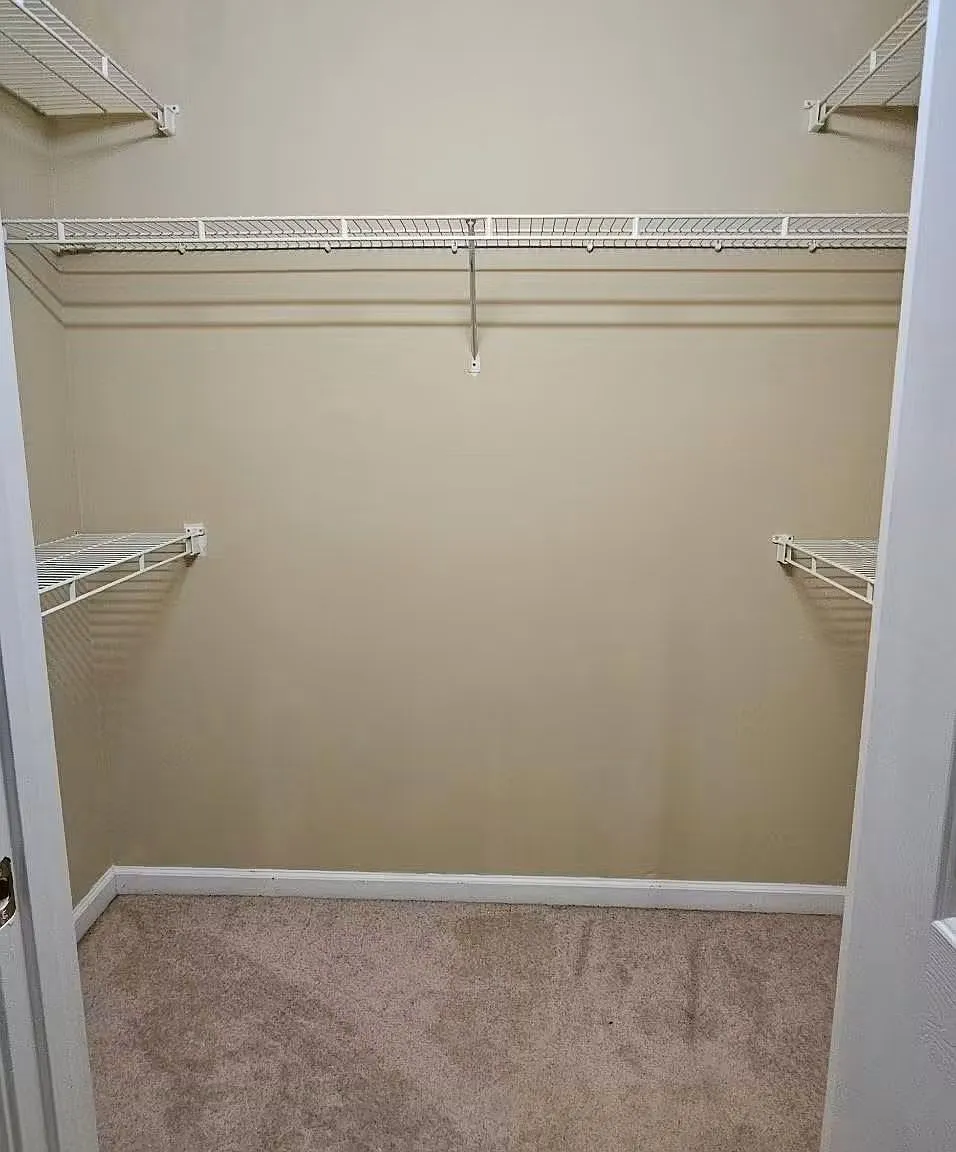 321 Blake Dr — Photo 4