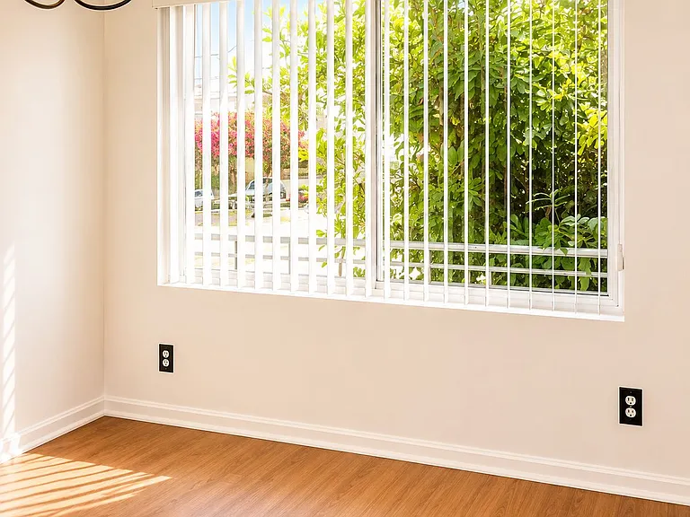 10756 Camarillo St #201 — Photo 7