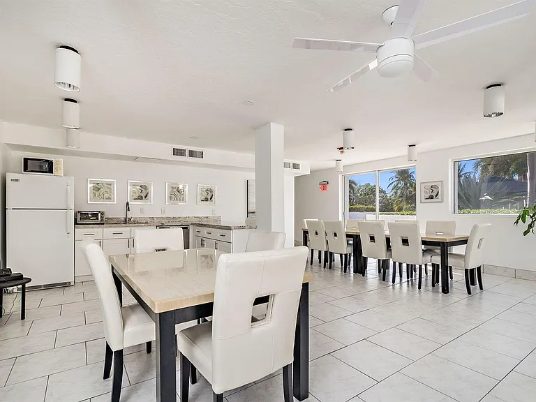 3901 S Flagler Dr #505 — Photo 23