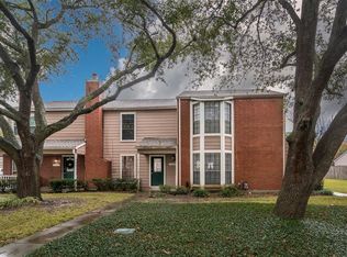 17257 Saturn Ln, Houston, TX 77058