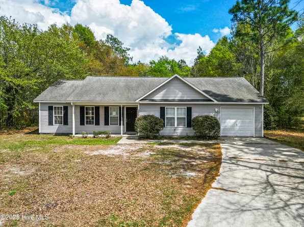 3993 Carriage Lane NE, Leland, NC 28451