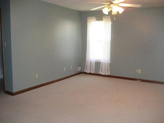 3rd image of 1808 E College St