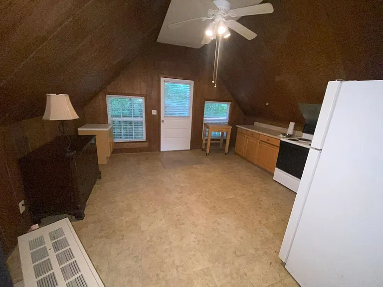 1130 Stoney Brook Ln — Photo 13